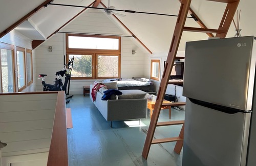 Westport Point Appartement | Crow's Nest: Cozy studio with loft, 1+ mile to Horseneck beach - paradise!
