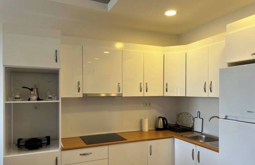Esenyurt Maison | Crown Château/Spacius House/Free Parking Garage