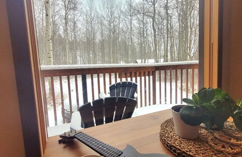 Crowsnest Pass Cabine | Crowsnest River Chalet - Eagle