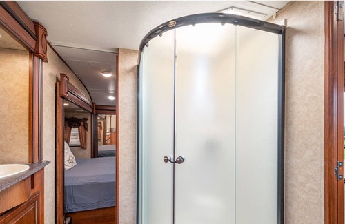 Lindale Maison | Crusader Fifth Wheel