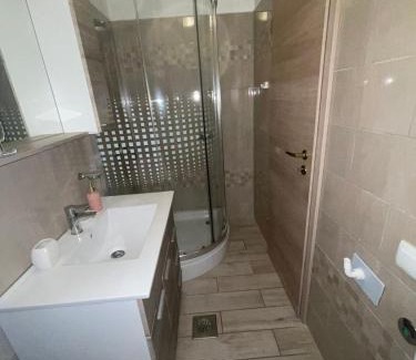 Beli Appartement | Crveni apartman