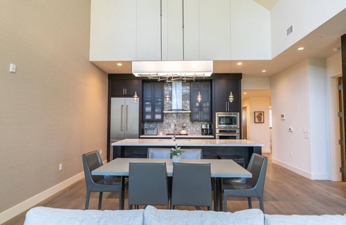 Crystal Bay Copropriété | Crystal Bay Penthouse 301 Community Hot Tub