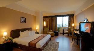 Taman Century Hôtel | Crystal Crown Hotel JB