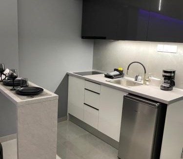 Serres Appartement | Crystal Grey Elite Apartment 2