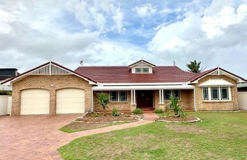 Yamba Maison | Crystal Palms - LJHooker Yamba