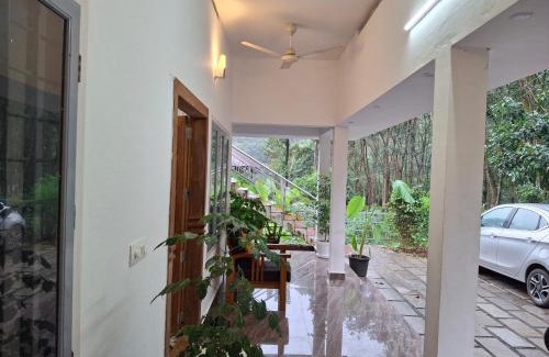 Devikolam Maison | Crystal Riverview Homestay