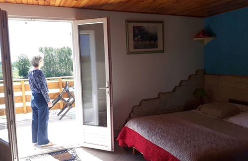 Target Appartement | GITE CHANTE CRISTAL.