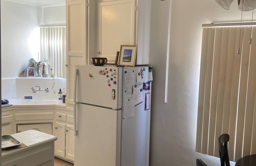Pico-Union Appartement | CStudio in DTLA with private entrance, courtyards with roses an view of city
