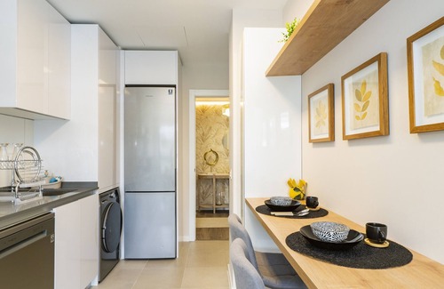 Puerto de la Torre Appartement | Cubo's Andalucia Luxury Malaga Apartment / piscine communautaire / stationnement inclus / terrasse