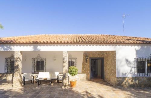 Guillena Maison | Cubo's Quinta de los Cisnes & minigolf included