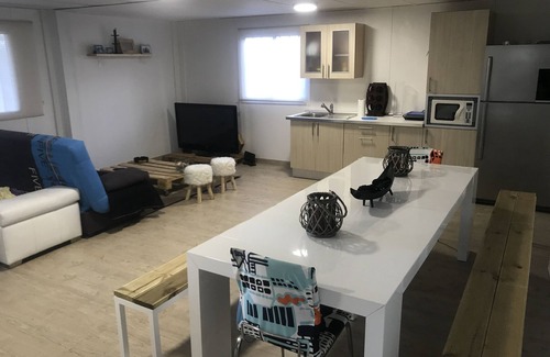 Morata de Tajuna Maison | Cuchifarm accommodation near Warner Bros.
