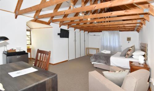Makhado Maison | Cuckoos Nest Guest House