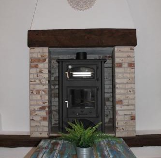 Freila Maison | Cuevas Adonia
