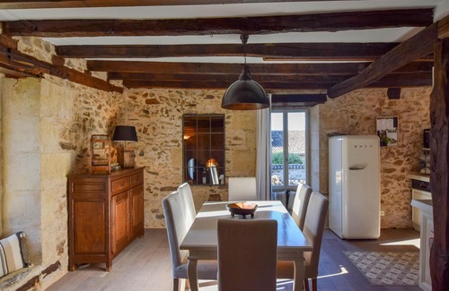 Saint-Medard-d'Excideuil Cottage | Ferme avec piscine privée chauffée