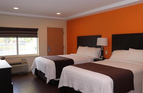 Hollywood Lakes Hôtel | Curtis Inn & Suites
