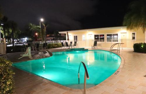 Hollywood Lakes Hôtel | Curtis Inn & Suites