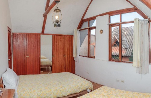Coripata Chalet De Ski | Cusco Cabins