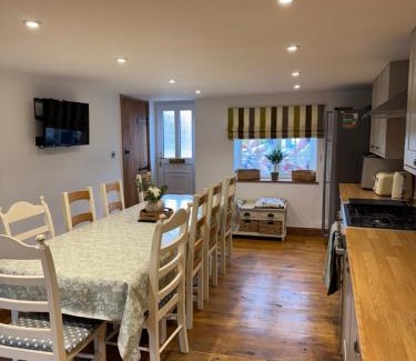 West Runton Maison | Custard Cottage West Runton Special 1 bedroom rate for couples
