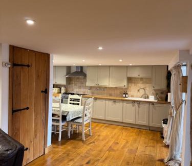 West Runton Maison | Custard Cottage West Runton Special 1 bedroom rate for couples