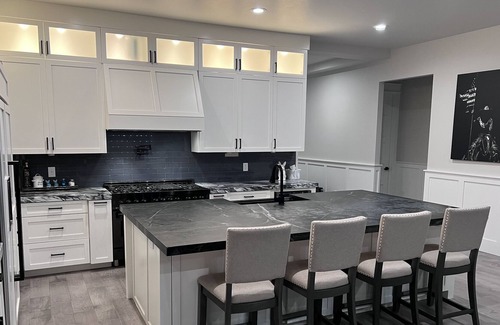 Buckeye Maison | Custom 3500 sq ft home 4 BR 3.5 Ba Pool /10 person spa on 1 acre with RV hookup.