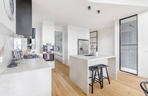 Moonee Ponds Maison | Custom built Designer Indoor Outdoor Urban Oasis