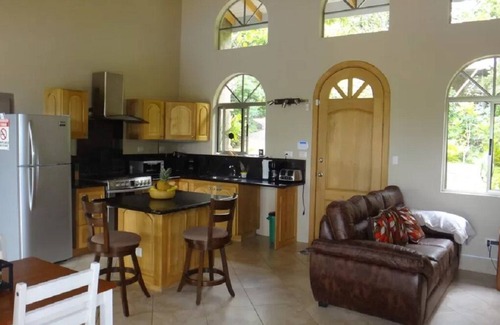 Montezuma Maison | Eco Home personnalisé, privé, piscine, vue sur la canopée. À partir de 149 $ par nuit