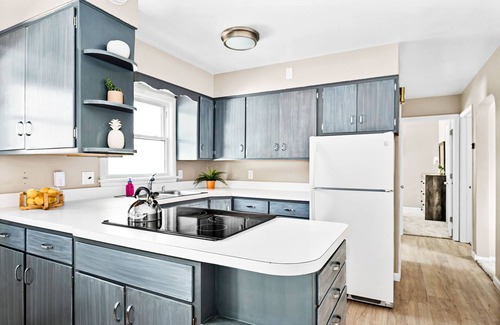Adolph Maison | Cute and Cozy Hermantown Home!