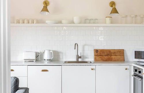 Richmond Lowlands Maison | Cute Apartment Accomodation on Prestige Polo Property on Outskirts of Village