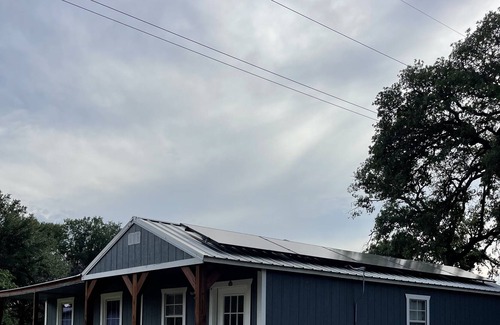 Marble Falls Cabine | Cute Comfy Cabin 3 Bed 1 Bath
