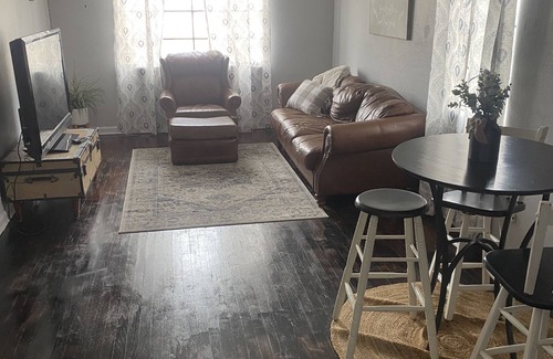 Buhl Appartement | Cute Cozy and clean apartment in the heart of Buhl.