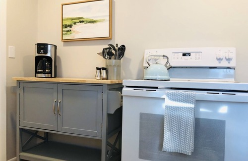 Northeast Ithaca Maison | Cute & Cozy near Cornell --1 Bedroom 1 Bath