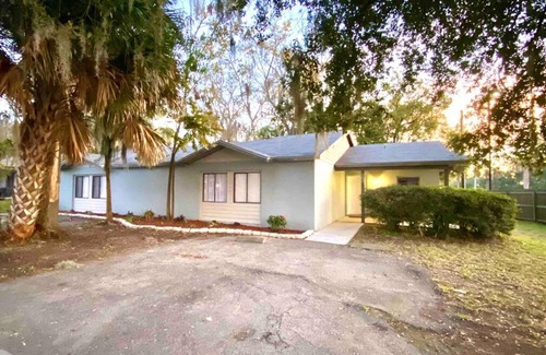 University Heights Appartement | Cute downtown home by Depot Park