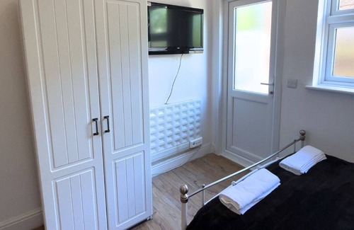 Hoe Street Appartement | Cute Garden Studio with private entrance, 5-min walk to tube (Victoria line)