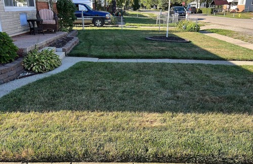 Ypsilanti Maison | Cute home near EMU and U of M
