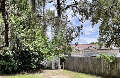 Spring Hill Maison | Cute home with RV/Boat parking