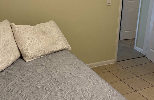 Spring Hill Maison | Cute home with RV/Boat parking