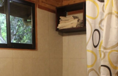 Las Delicias Cabine | Cute Jungle Cabin- 5 minutes from beaches & waterfalls
