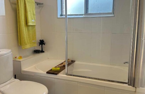 Liverpool Appartement | Cute & Light-filled Apartment - near Liverpool CBD