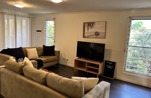 Buderim Cottage | Cute little cottage on the Sunshine Coast sleeps 4