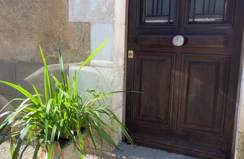 Montmorillon Maison | Cute newly renovated private townhouse in the town centre