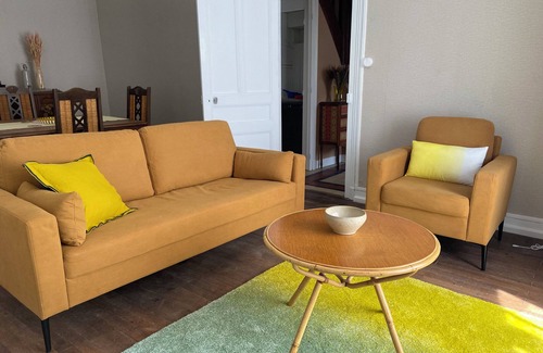 Montmorillon Maison | Cute newly renovated private townhouse in the town centre