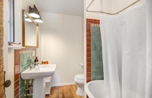 Sonoma Maison | Cute One Room Cottage In Sonoma- Includes Wine Tasting Passport