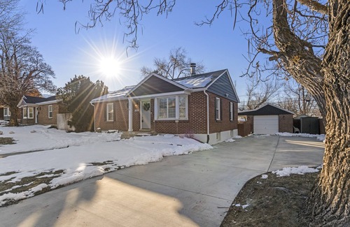 Canyon Rim Maison | Cute, Quiet Home in Salt Lake City Mins From UofU
