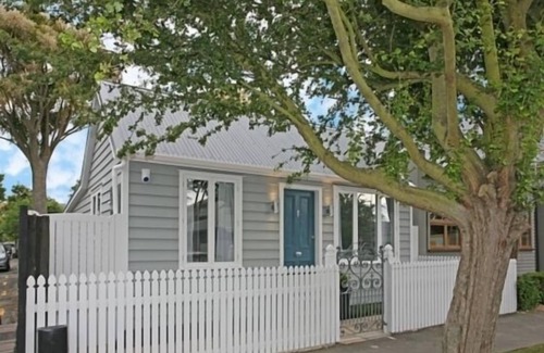 Christchurch City Centre Cottage | Jolie maison rénovée des années 1860