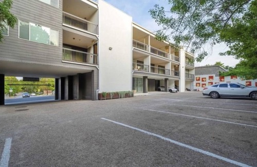 Dawson Copropriété | Cute S 1st Condo 5 Minutes to Downtown