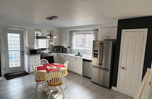 Longue-Pointe Appartement | Cute & Spacious 2 BDR condo
