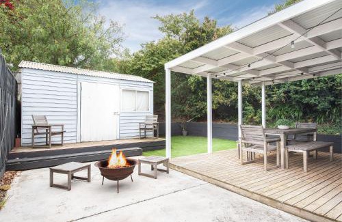 Rosebud Maison | Cutest Cottage on Fourth walk to the Beach