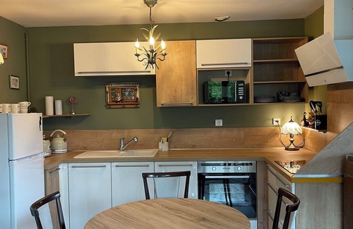 Millau Appartement | Appt CV, parking, ascenseur, clim, toit terrasse