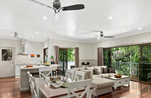 Kamerunga Maison | Cyathea House Rainforest Retreat with Granny Flat