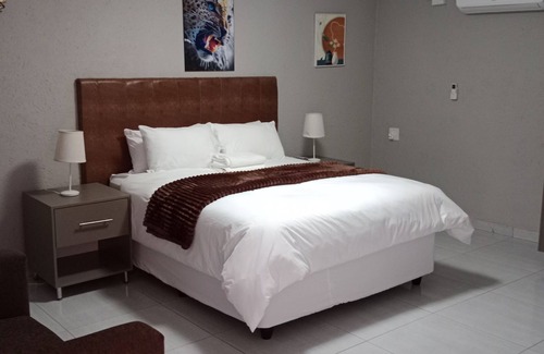 Greater Giyani Cabine | CyC Guest Lodge